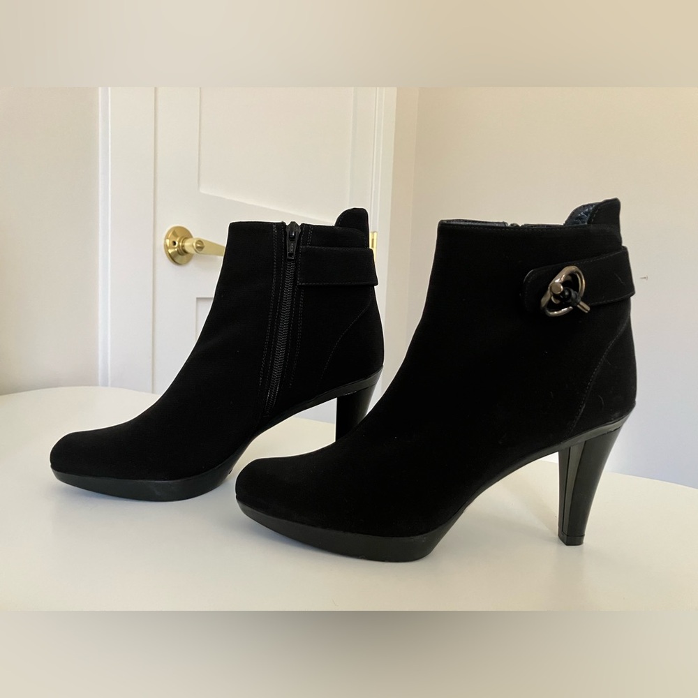 Stuart Weitzman Gore-Tex black waterproof ankle booties